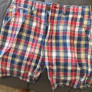 Plaid Bermuda shorts